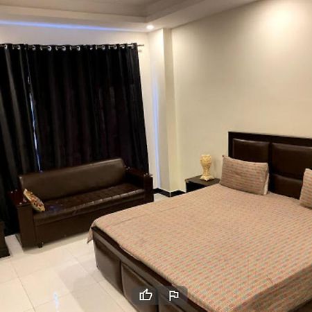 Evergreen Inn Rawalpindi Eksteriør billede